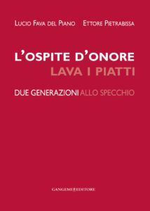 L’ospite d’onore lava i piatti