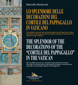 Lo splendore delle decorazioni del Cortile del Pappagallo in Vaticano / The splendor of the decorations of the “Cortile del Pappagallo” in the Vatican